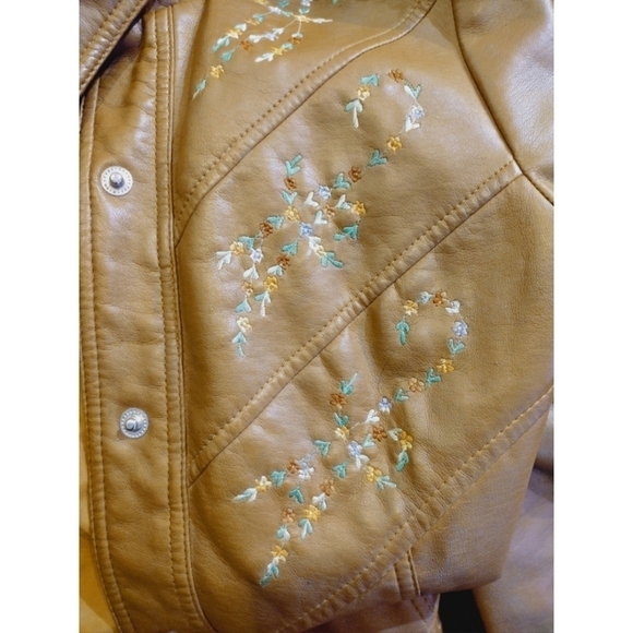 Vintage by Gerda for Partners 3 faux leather embroidered bomber jacket - Picture 6 of 16
